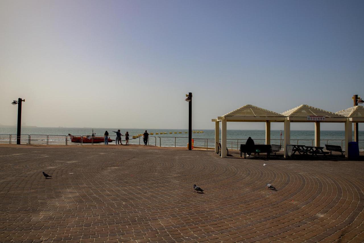 Appartement על הים גקוזי ואירוח איכותי Oceanfront House W Jacuzzi