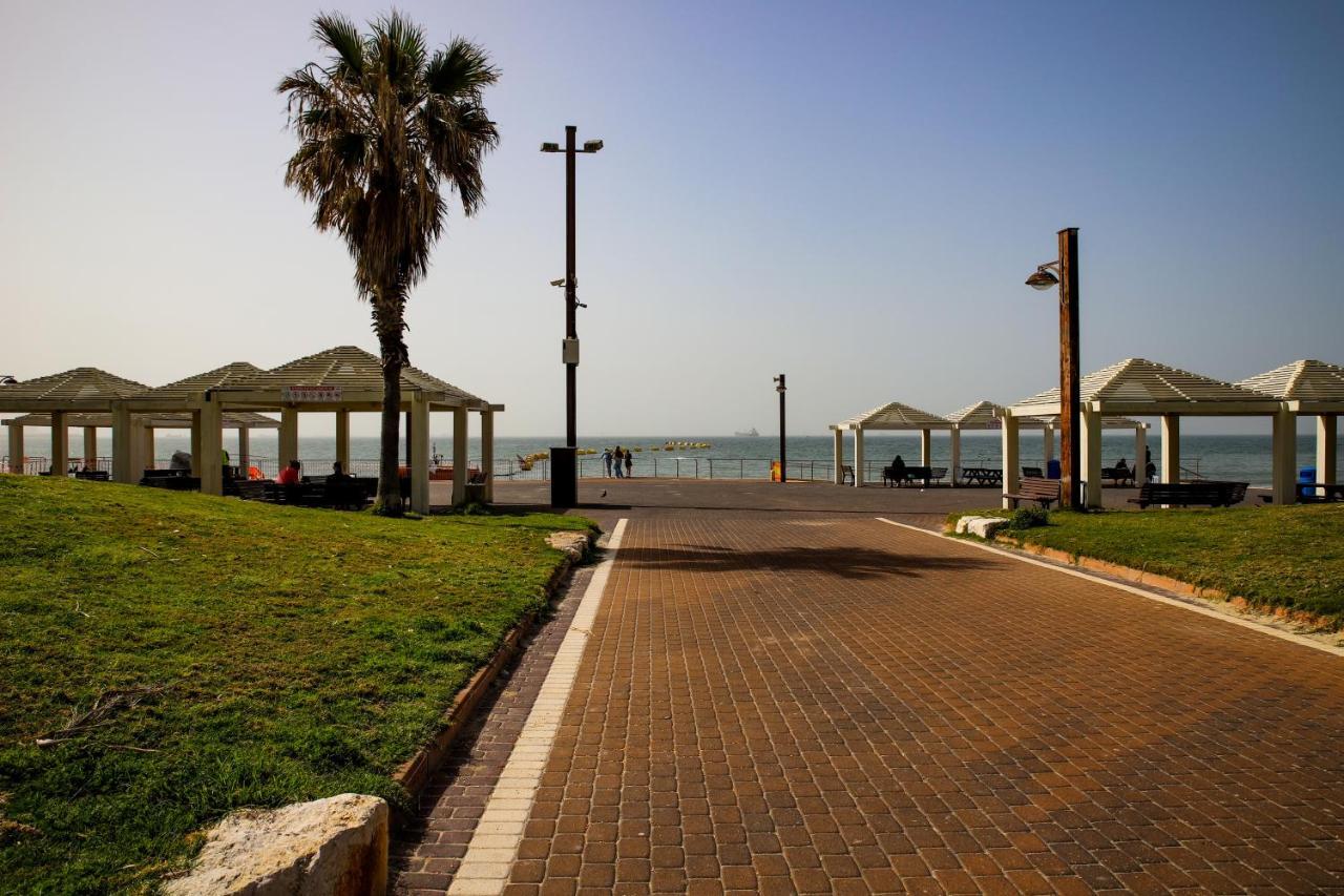 Appartement על הים גקוזי ואירוח איכותי Oceanfront House W Jacuzzi *